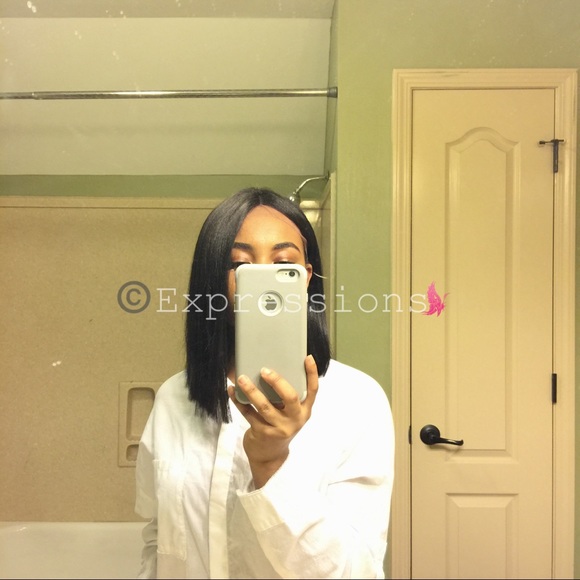 Short Straight Lace Front Bob Wig - Picture 2 of 7